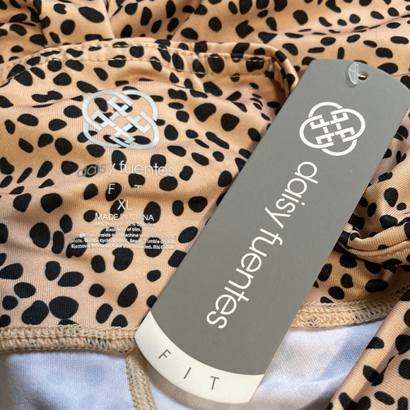 DAISY FUENTES Ultra High Waist Cheetah Leopard Print Bike Shorts Tan Black XL - Picture 6 of 8